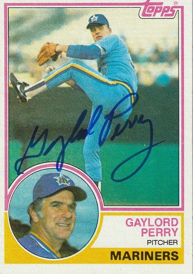 GAYLORD PERRY SEATTLE MARINERS  SIGNED 1983 TOPPS CARD #463