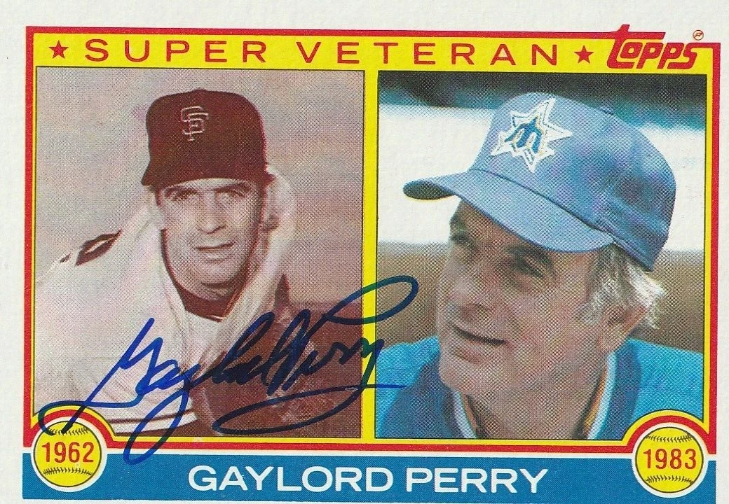 GAYLORD PERRY SEATTLE MARINERS  SIGNED 1983 TOPPS CARD #464