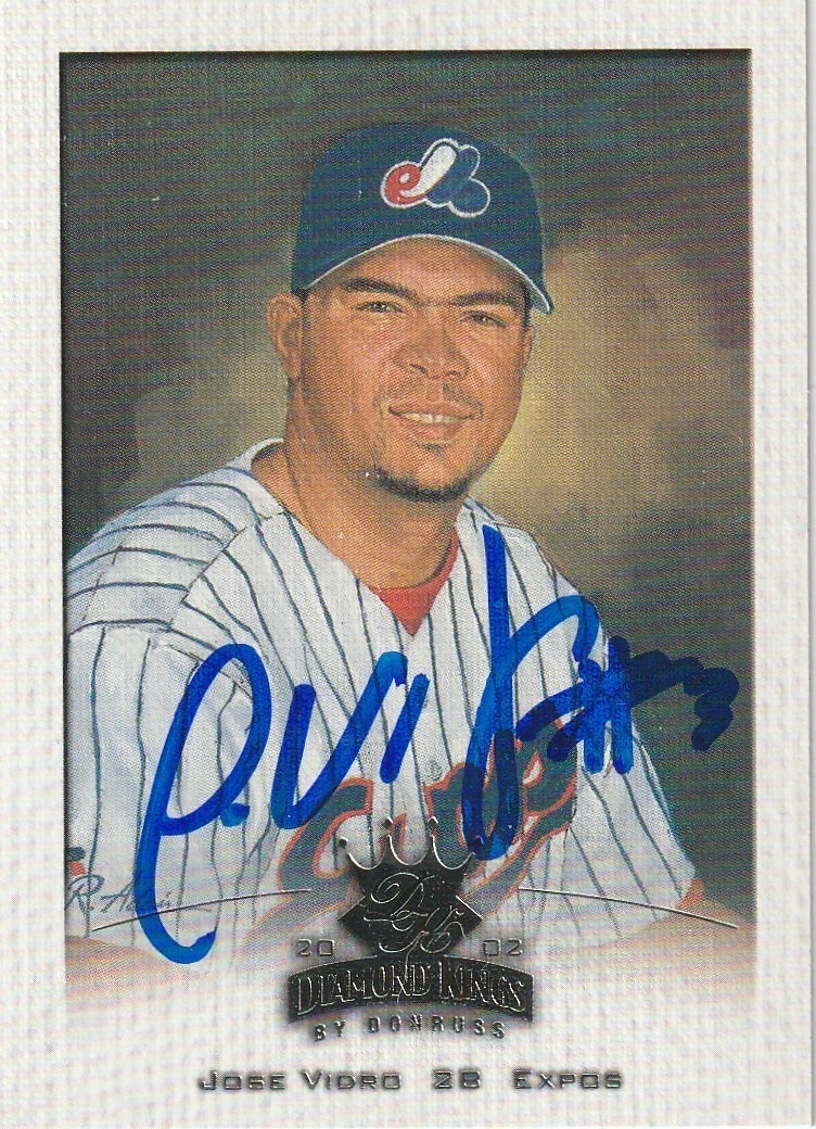JOSE VIDRO MONTREAL EXPOS  SIGNED 2002 DONRUSS DIAMOND KINGS  CARD #82