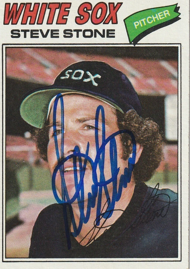 STEVE STONE CHICAGO WHITE SOX  SIGNED 1977 TOPPS CARD #17