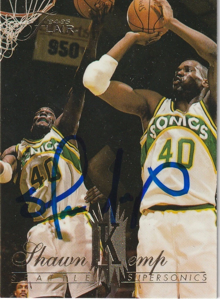 SHAWN KEMP  SEATTLE SUPERSONICS SIGNED 1994 FLAIR CARD #141