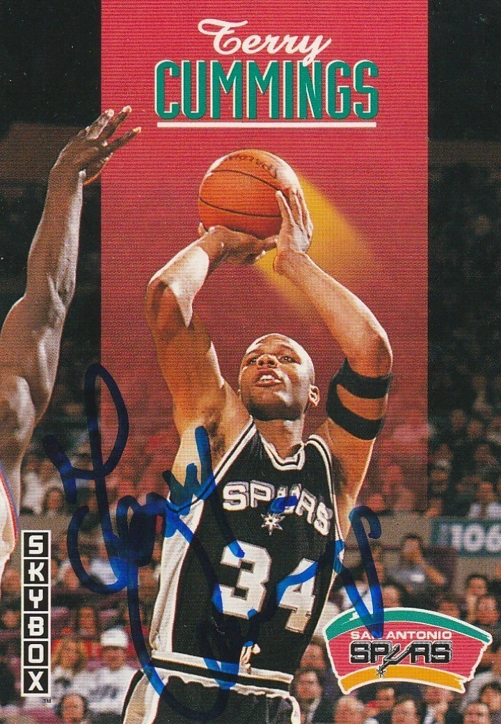 TERRY CUMMINGS SAN ANTONIO SPURS  SIGNED 1992 SKYBOX  CARD #220