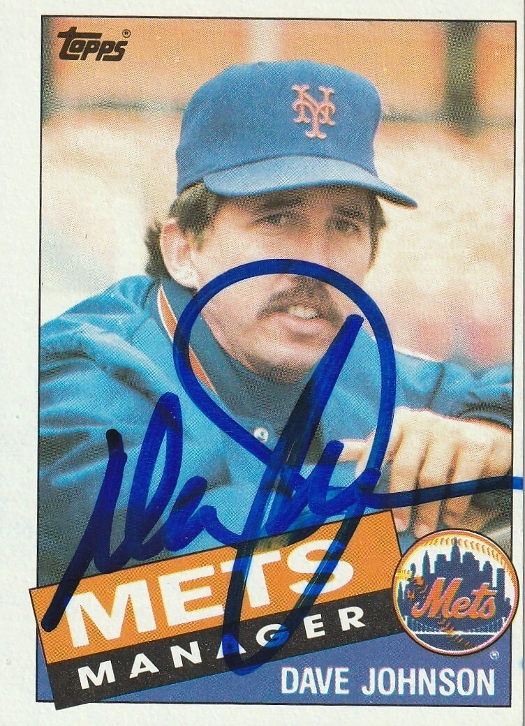 DAVEY JOHNSON NEW YORK METS  SIGNED 1985 TOPPS CARD #492