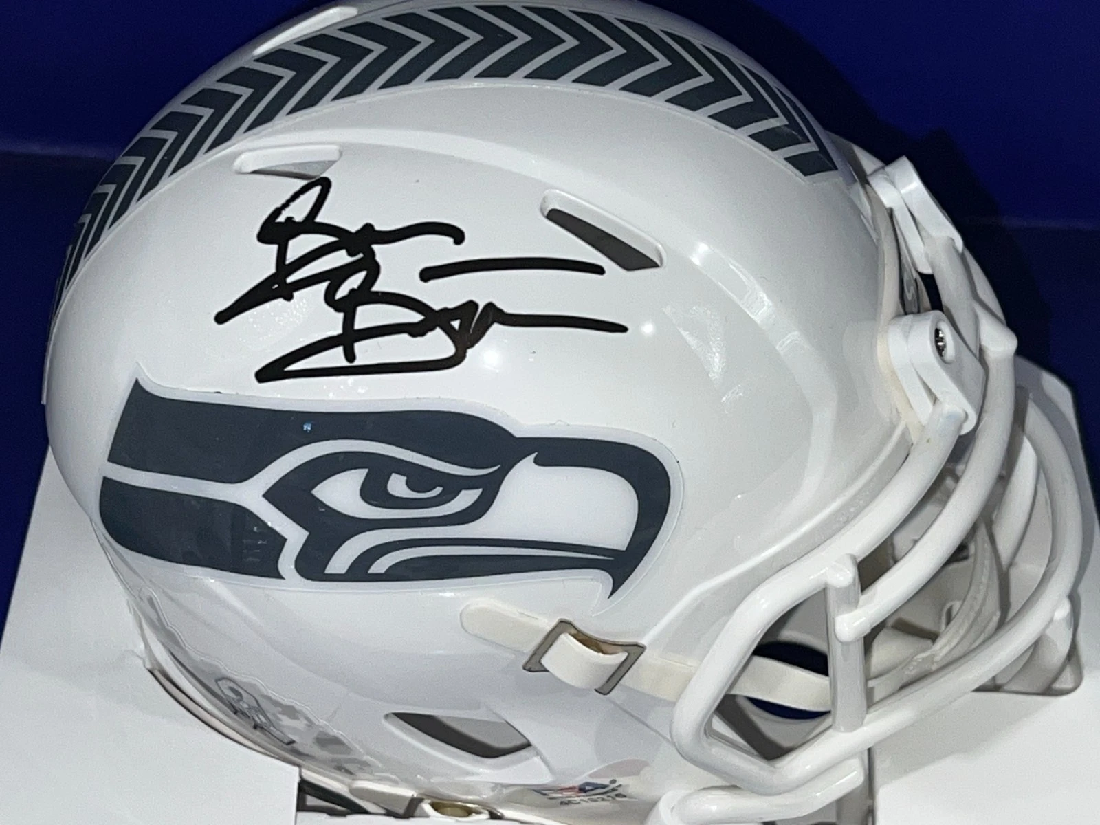 BRIAN BOSWORTH SEATTLE SEAHAWKS  PSA AUTHENTICATED SIGNED SALUTE TS MINI HELMET