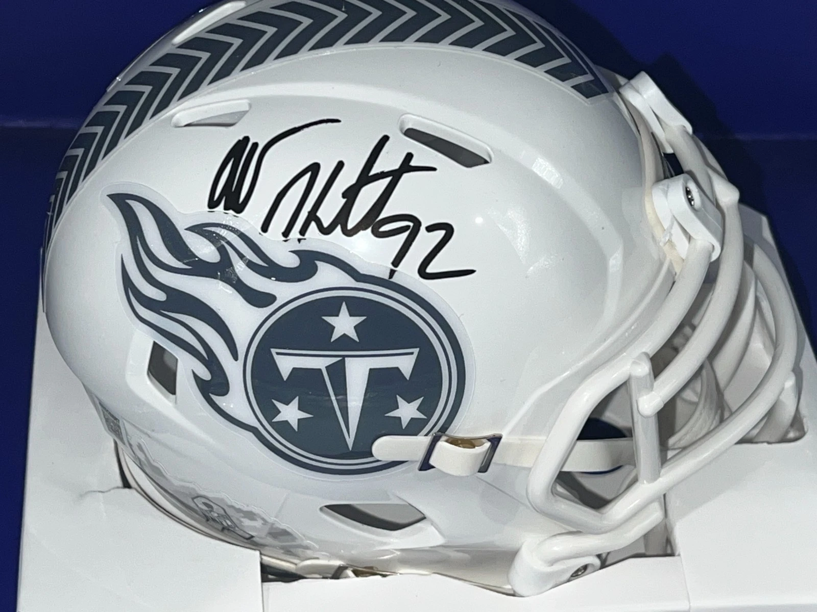 ALBERT HAYNESWORTH TENNESSEE TITANS BECKETT SIGNED SALUTE TO SERVICE MINI HELMET