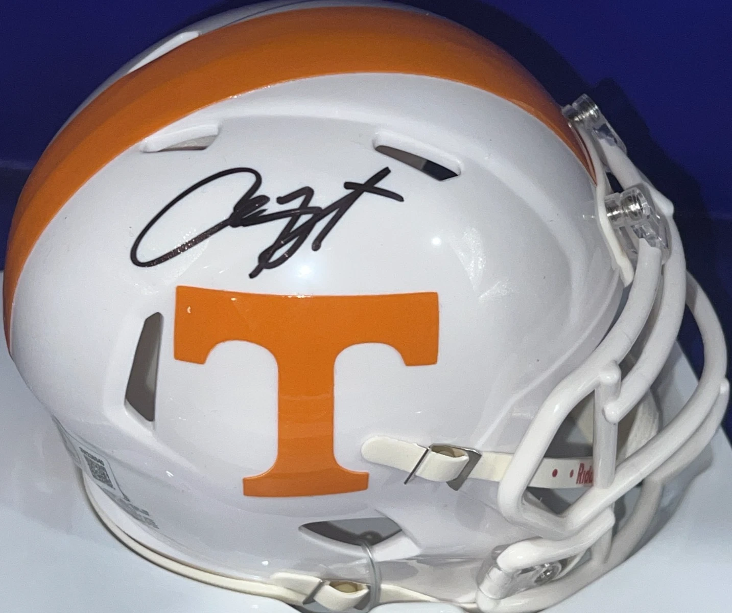 ARIAN FOSTER TENNESSEE VOLUNTEERS BECKETT AUTHENTICATED SIGNED WHITE MINI HELMET