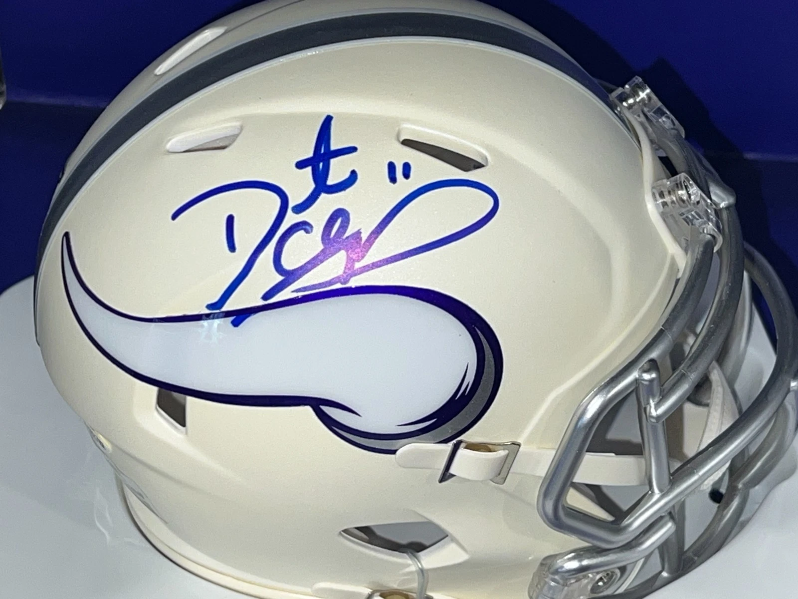 DAUNTE CULPEPPER MINNESOTA VIKINGS JSA AUTHENTIC SIGNED WHITE ALT MINI HELMET
