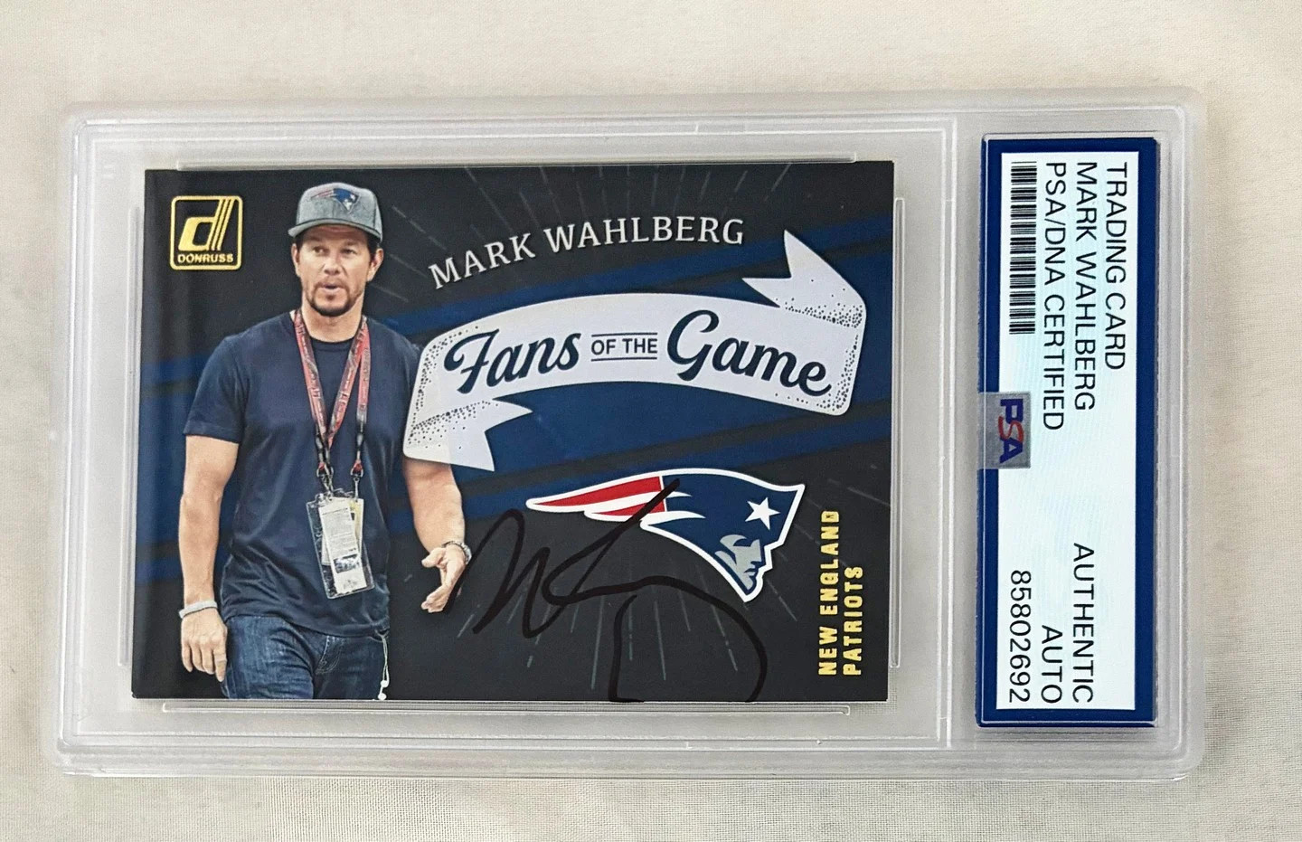 Mark Wahlberg Signed Trading Card Patriots PSA/DNA 2 COA