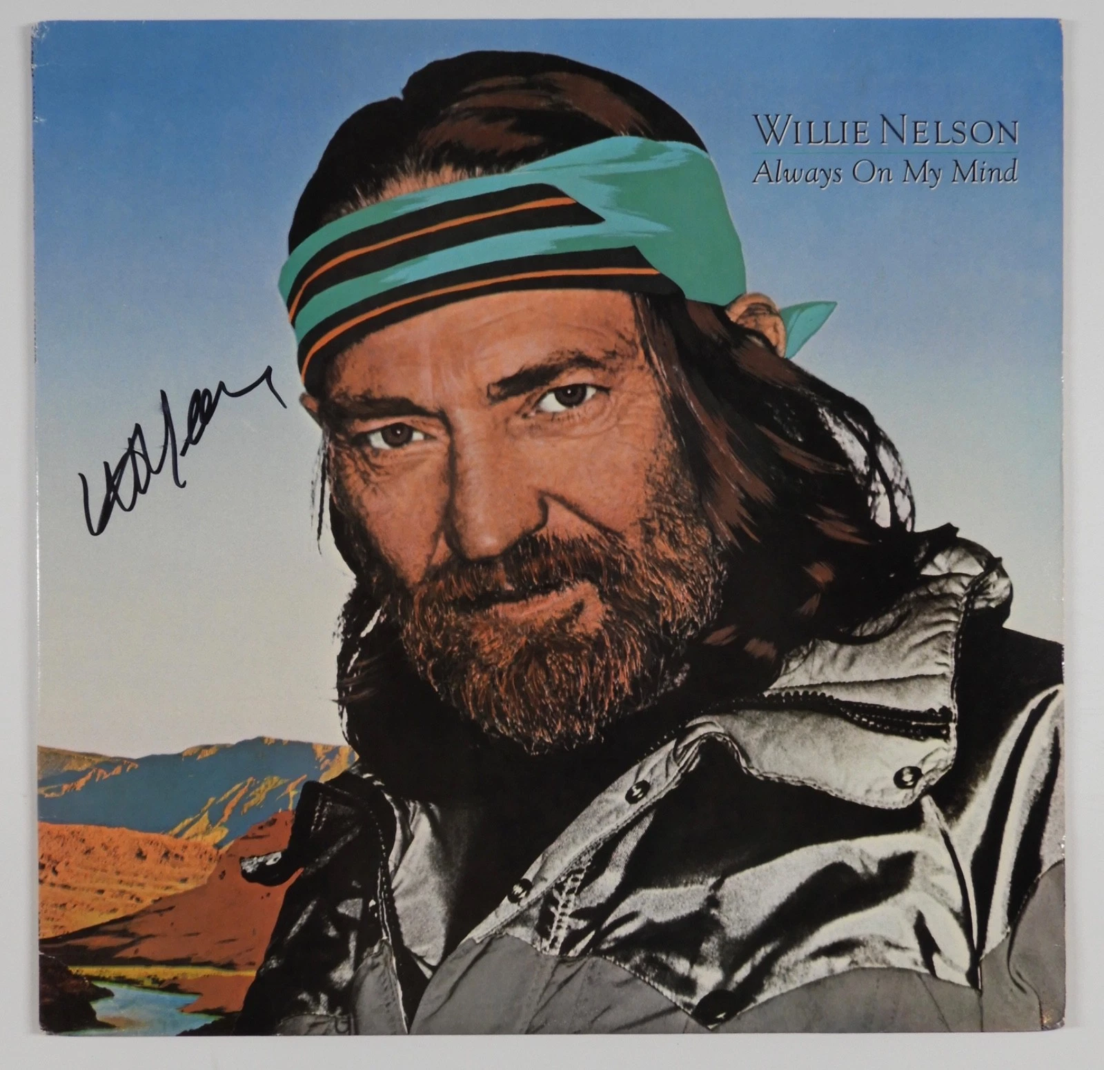 Willie Nelson JSA Signed Autograph Album Record Vinyl Always On My Mind