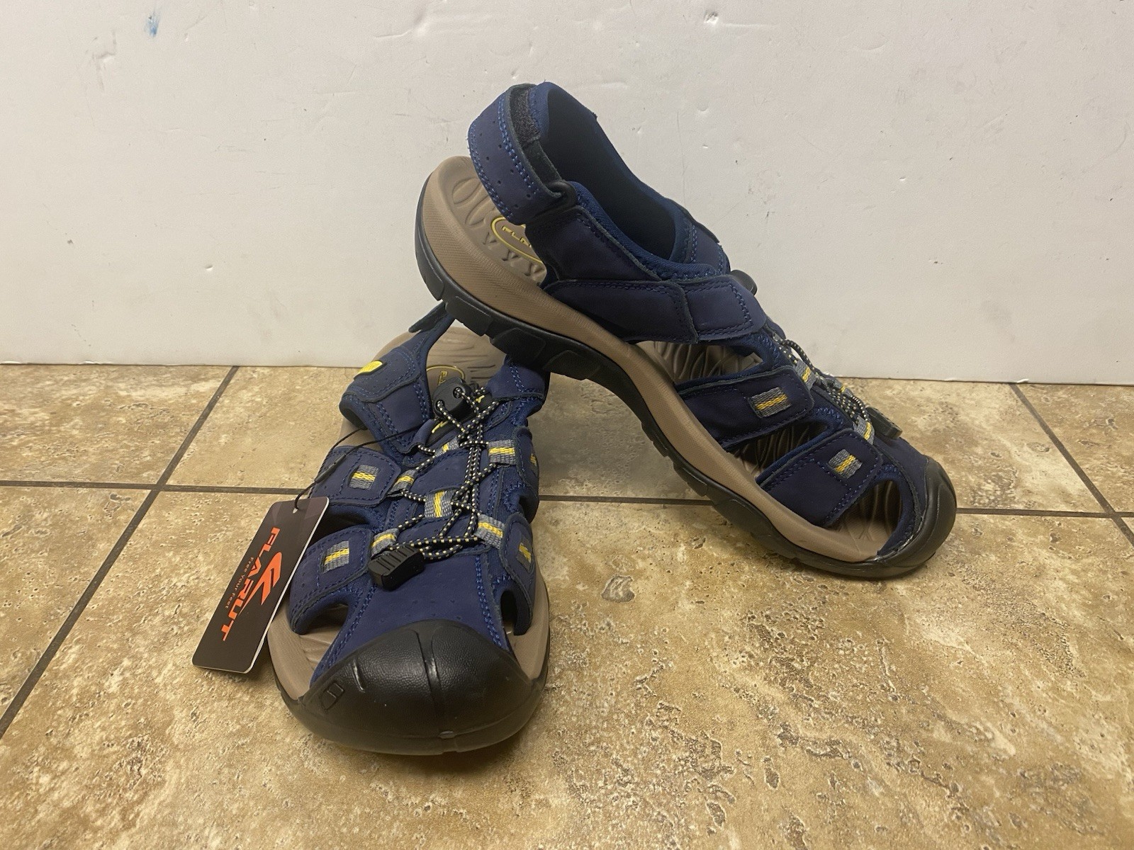 New Flarut Men’s 43 10 Blue Athletic Sandals