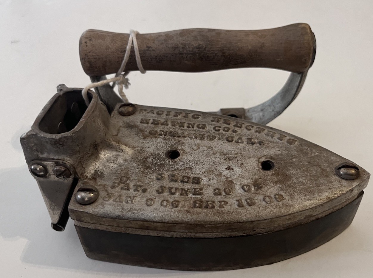 antique electric iron  Pacific Electric Heating Co. Hot Point Pat. 1908