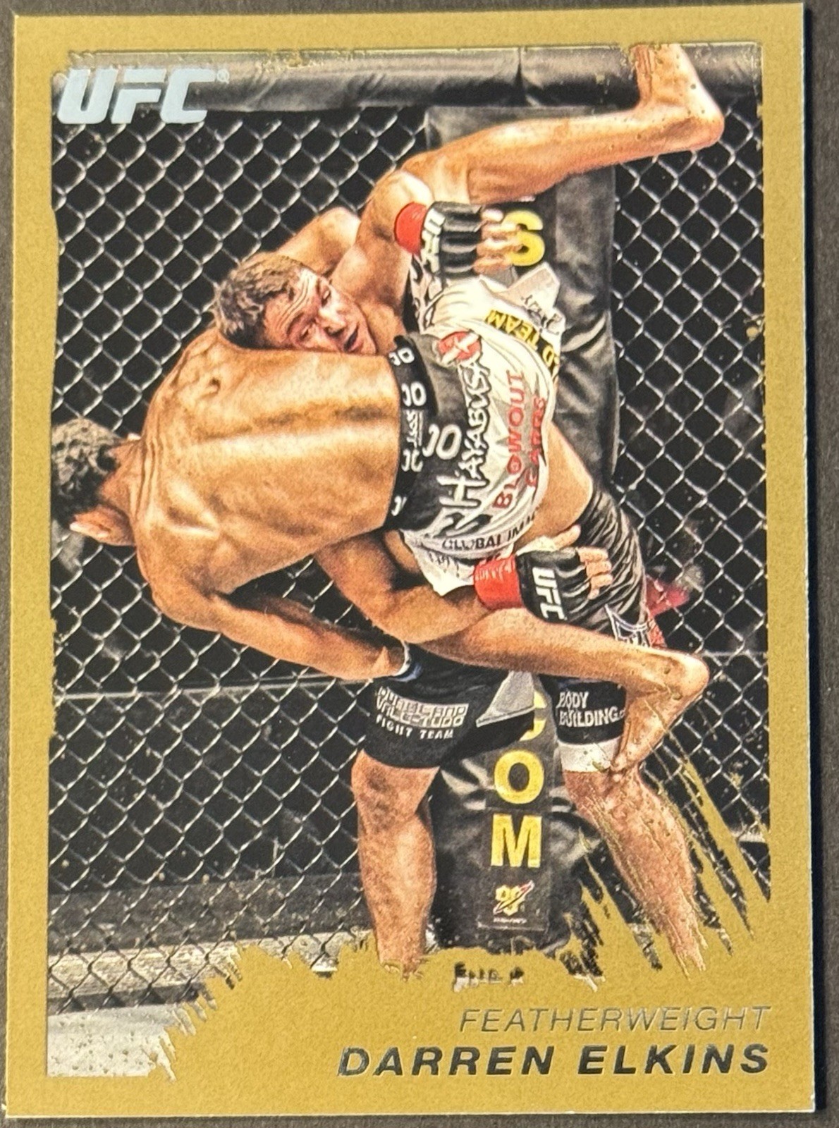 2011 Topps UFC Moment of Truth Gold Darren Elkins #216 Rookie RC