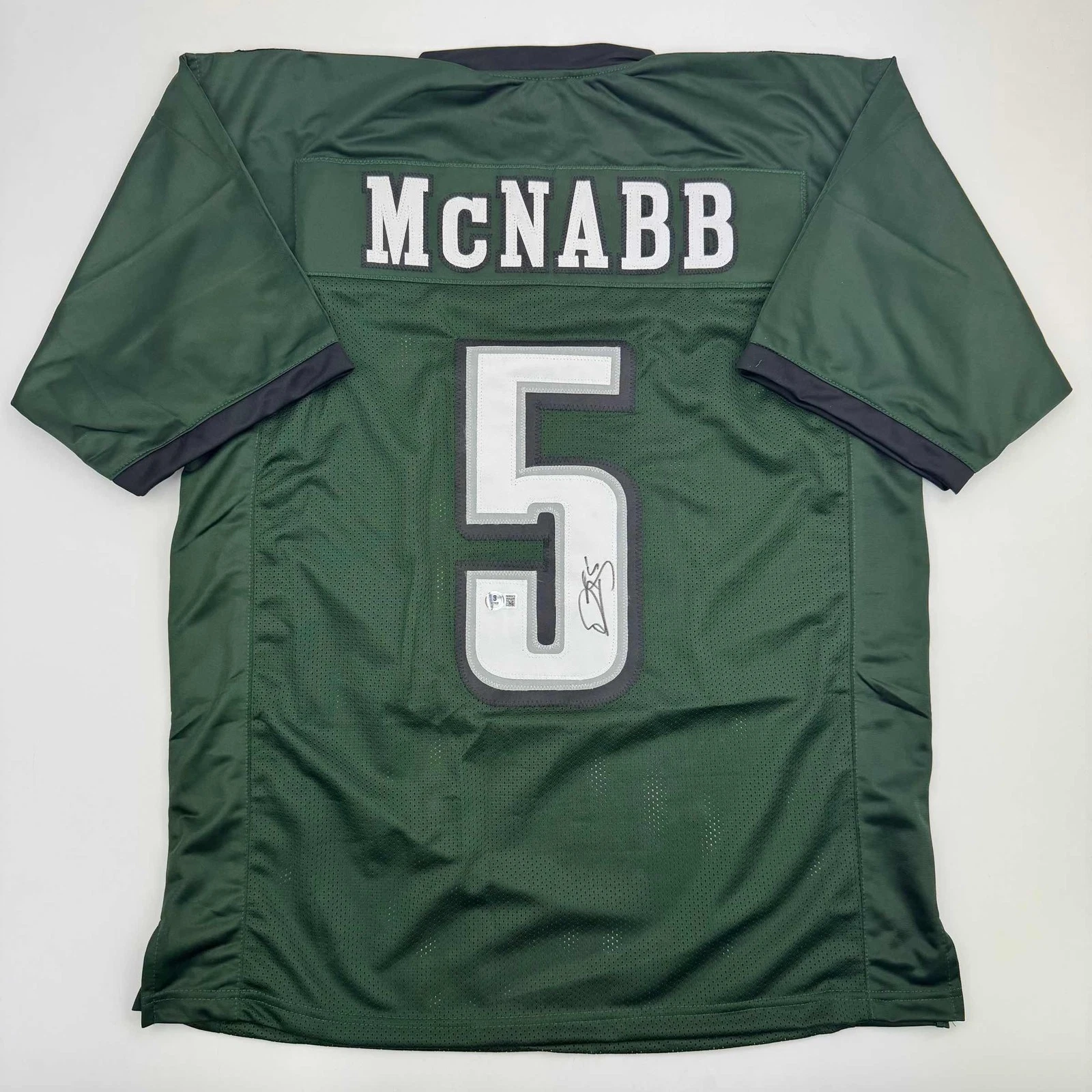 Autographed/Signed DONOVAN MCNABB Philadelphia Green Football Jersey Beckett COA