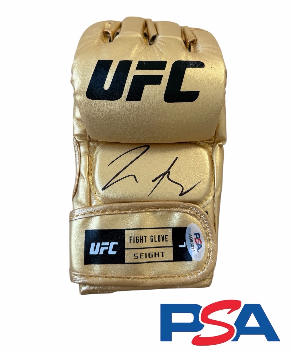 Max Holloway Signed Autograph UFC Gold Fight Glove PSA/DNA AUTO UFC 329 Blessed