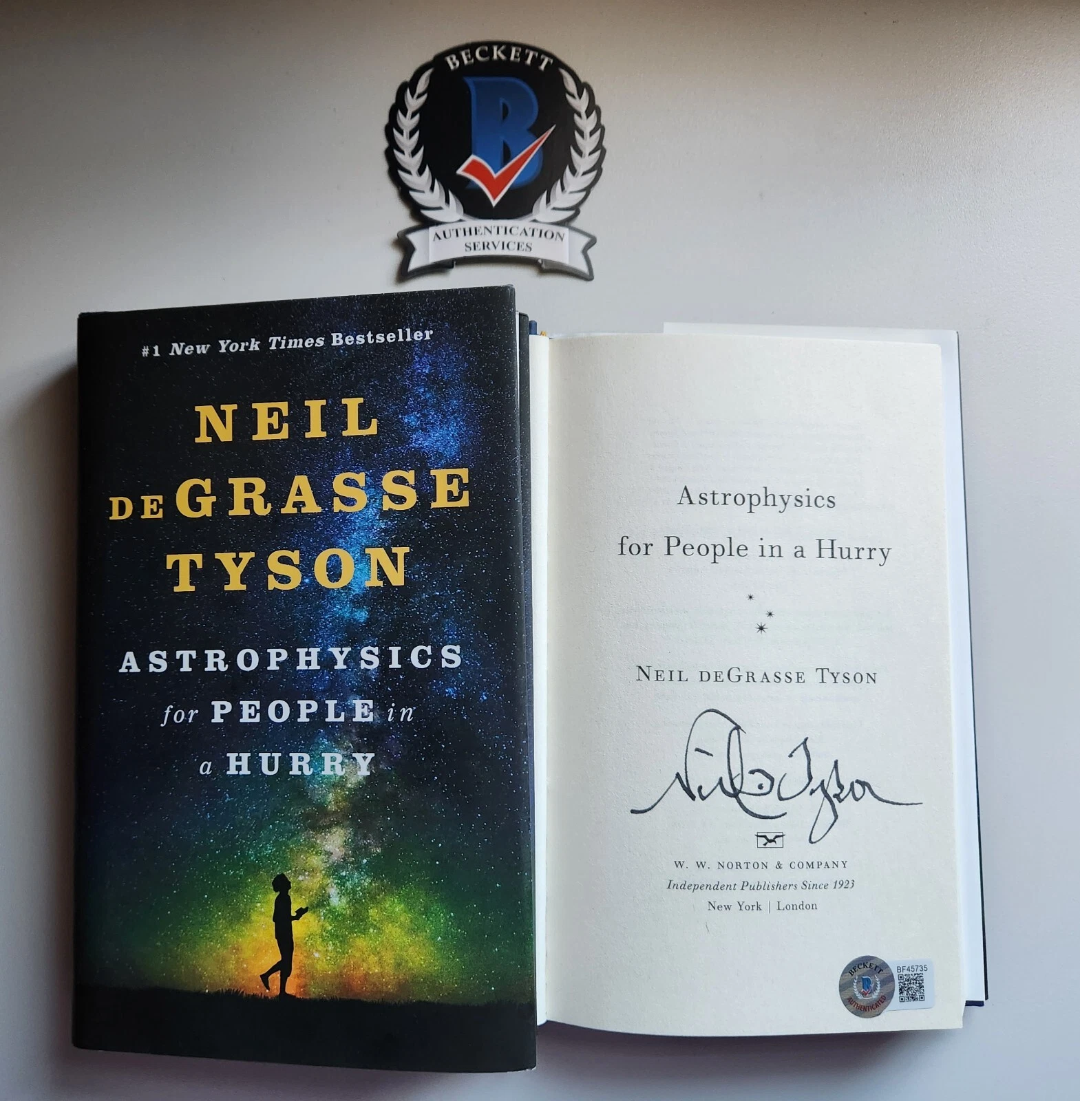 Neil Degrasse Tyson SIGNED Astrophysics For People in a Hurry BECKETT BAS COA