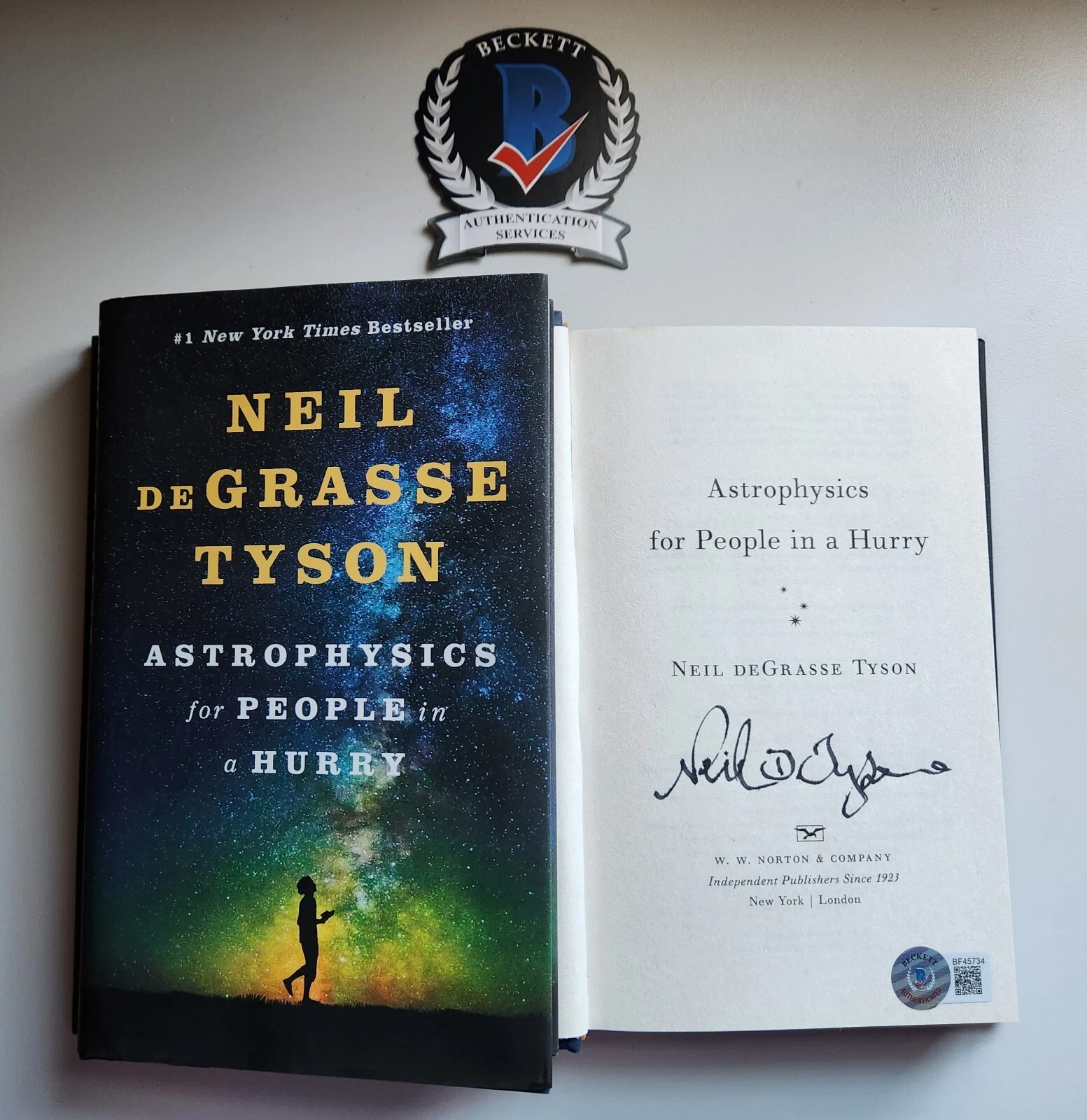 Neil Degrasse Tyson SIGNED Astrophysics For People in a Hurry BECKETT BAS COA