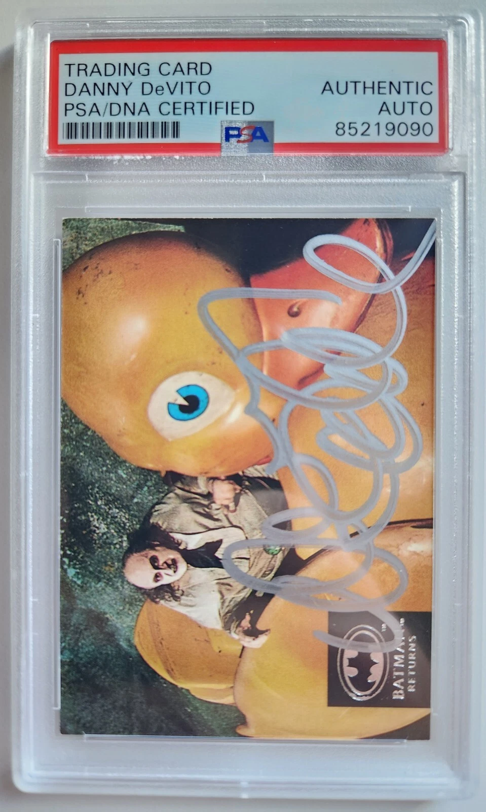 DANNY DEVITO SIGNED BATMAN RETURNS TOPPS TRADING CARD PSA SLAB PENGUIN
