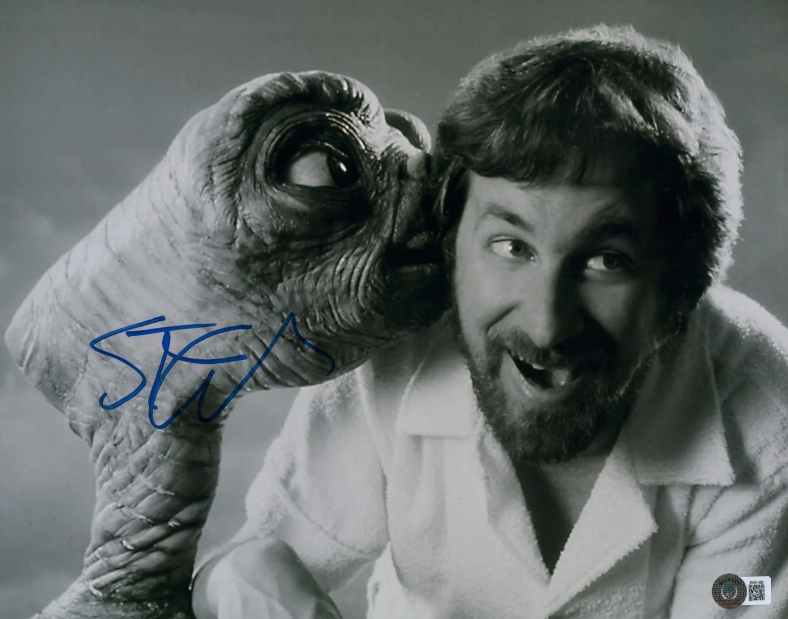 STEVEN SPIELBERG SIGNED ET 11X14 LEGENDARY DIRECTOR BECKETT BAS FULL LOA JAWS COLLECTIBLE MEMORABILIA