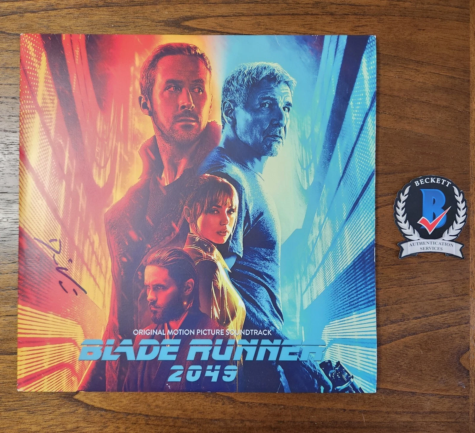 DENIS VILLENEUVE SIGNED BLADE RUNNER 2049 VINYL LP SOUNDTRACK BECKETT BAS COA
