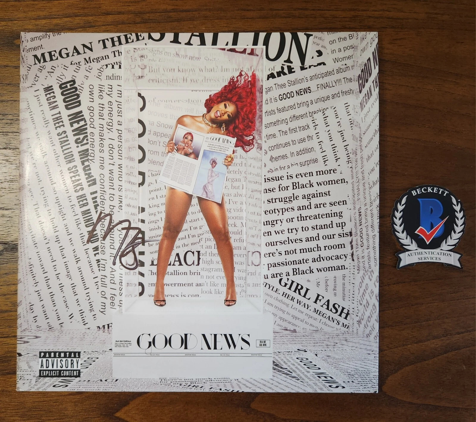 MEGAN THEE STALLION MEG SIGNED GOOD NEWS VINYL LP WAP HOT GIRL BECKETT BAS COA