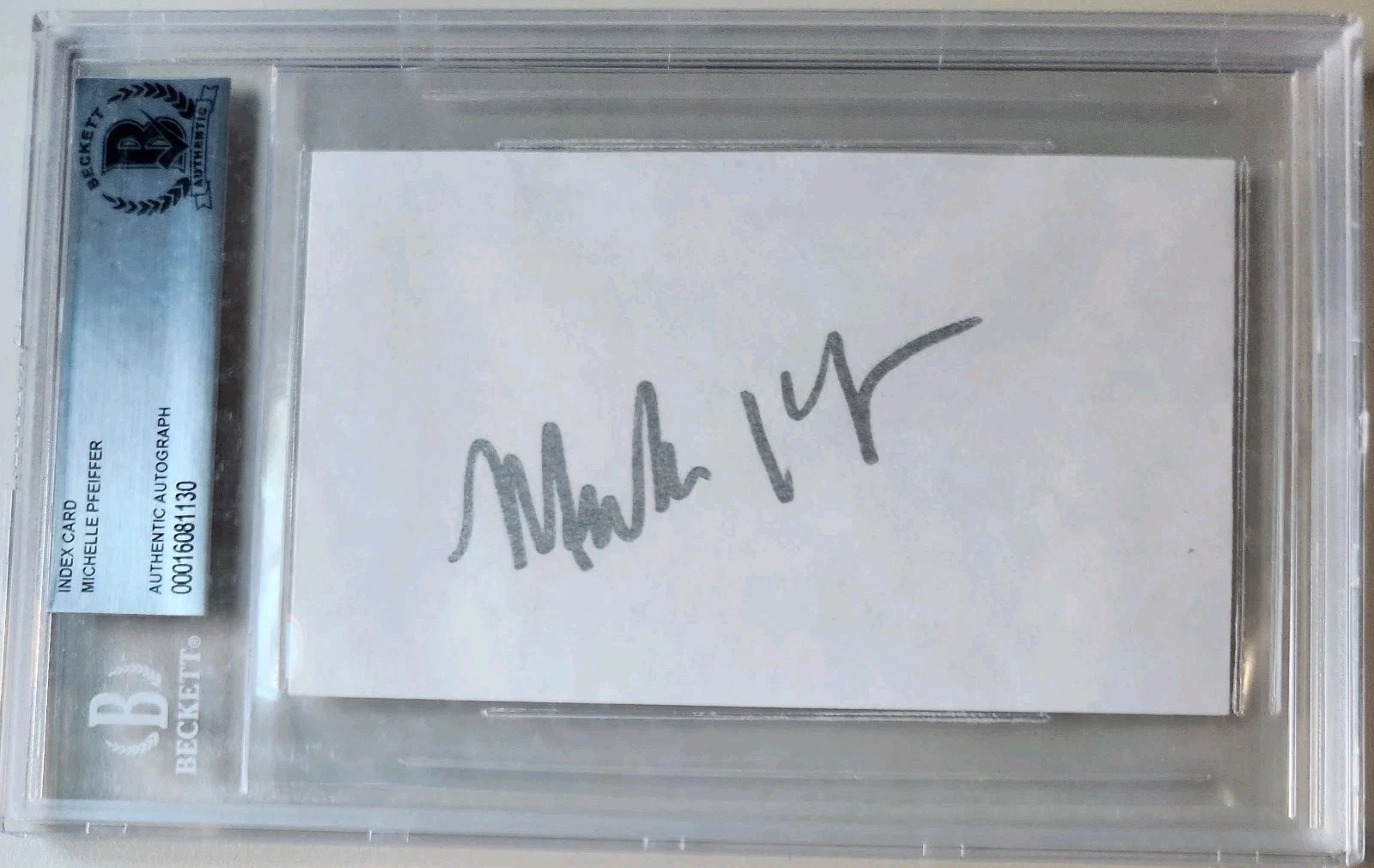 MICHELLE PFEIFFER SIGNED INDEX CARD SCARFACE CATWOMAN BATMAN BECKETT SLAB COA COLLECTIBLE MEMORABILIA