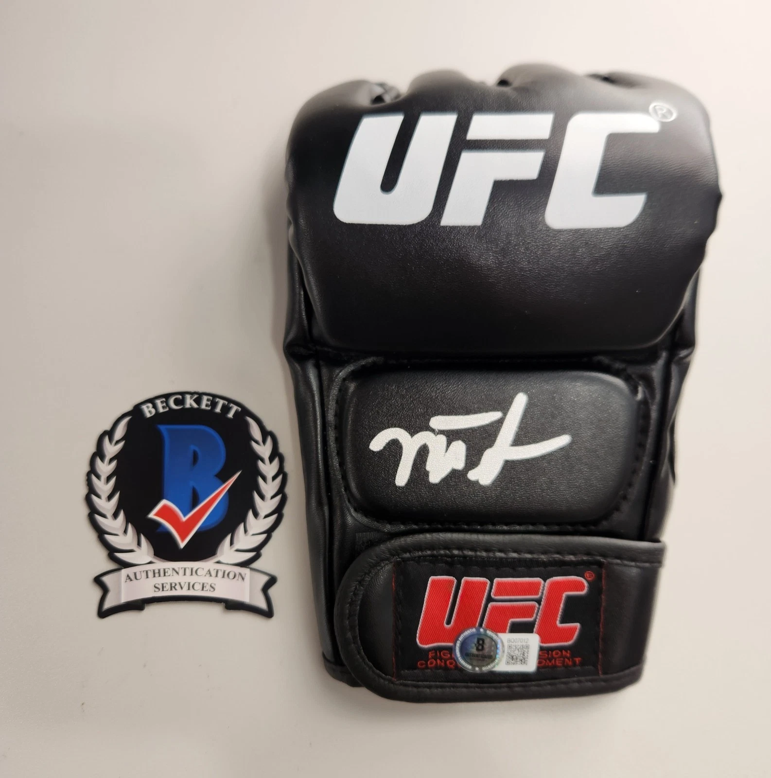 Matt Serra Signed Autographed Ufc Glove Champion The Terra  BAS COA
