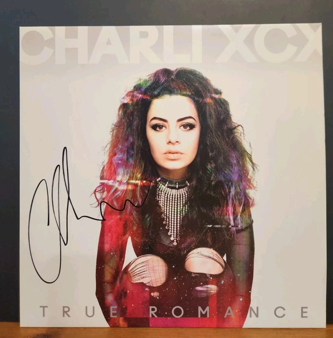 CHARLI XCX SIGNED TRUE ROMANCE ALBUM VINYL RECORD LP BECKETT BAS COA BRAT SINGER