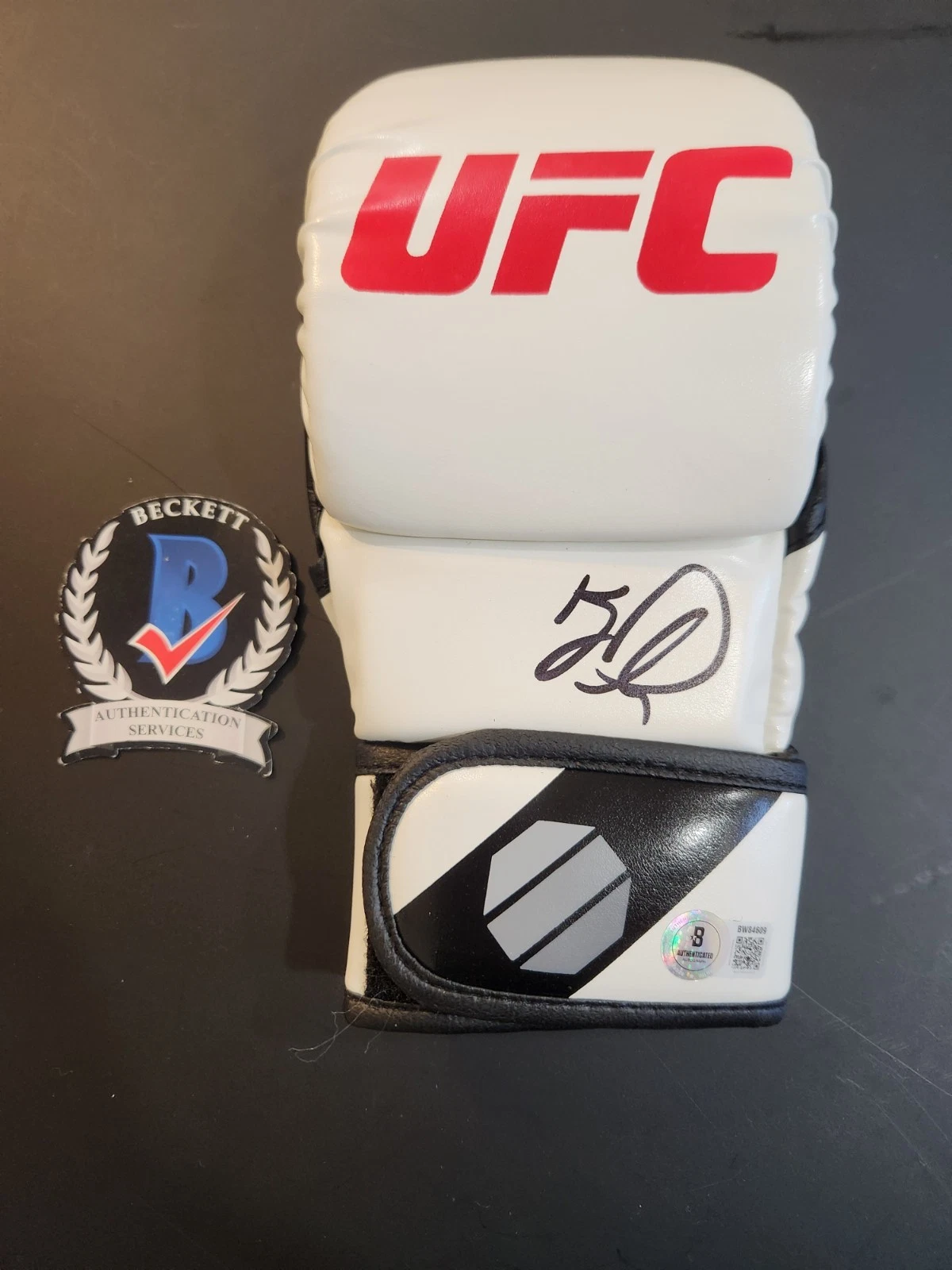 Kyle Daukaus Signed UFC Glove White Future Star BAS COA Authenticated