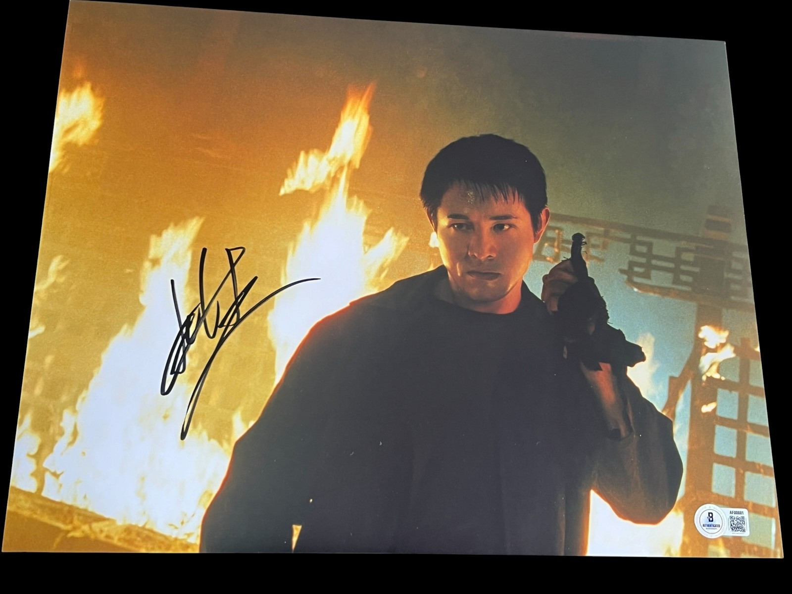 JET LI SIGNED AUTOGRAPH 11x14 PHOTO FIST OF LEGEND ROMEO MUST DIE BECKETT BAS D