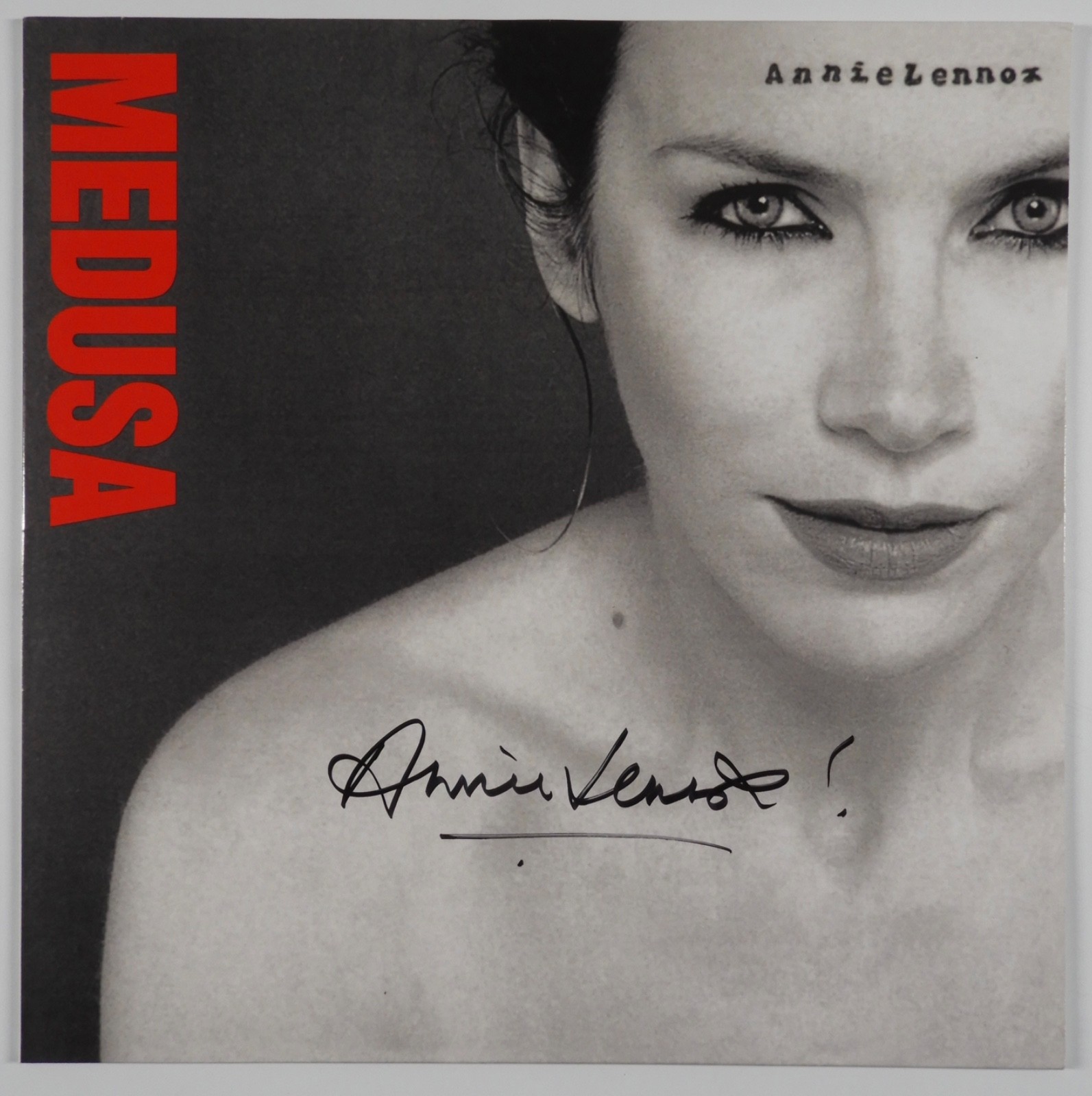 Annie Lennox JSA Signed Autograph Album Record Vinyl Medusa