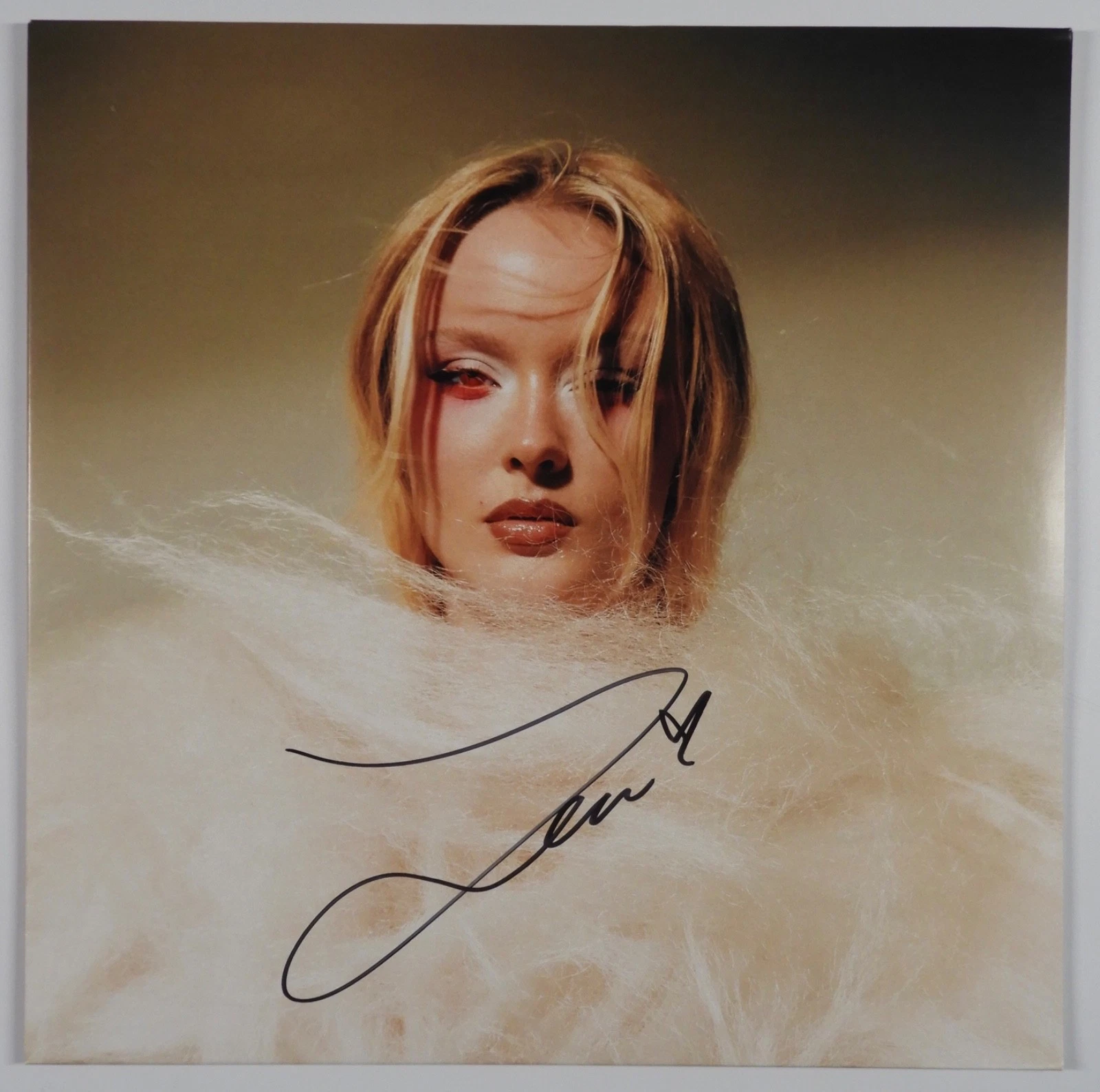 Zara Larson JSA Signed Autograph Record Album Vinyl Venus