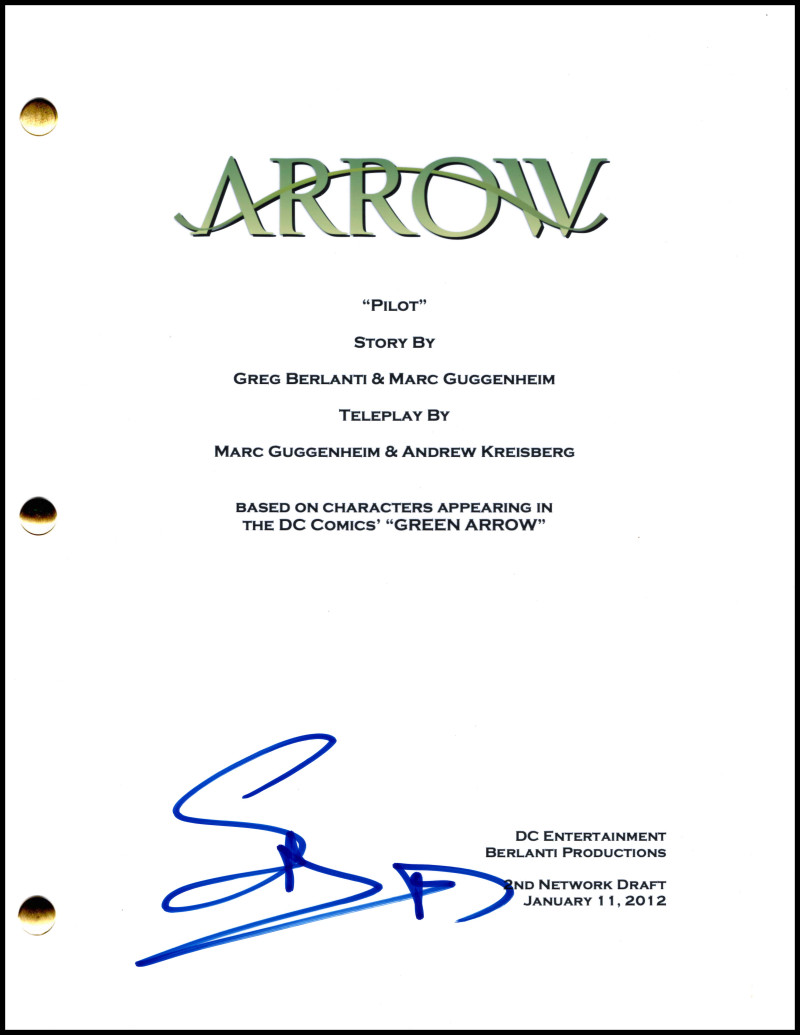 Stephen Amell Signed Autograph Arrow Full Pilot Script Screenplay - Oliver Queen