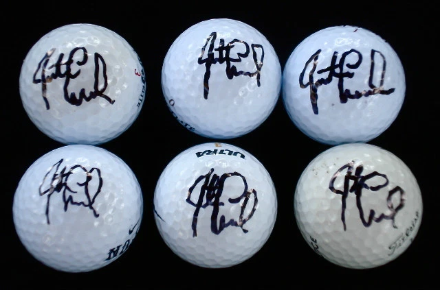 JUSTIN LEONARD AUTOGRAPHED GOLF BALL (PGA) W/ PROOF!