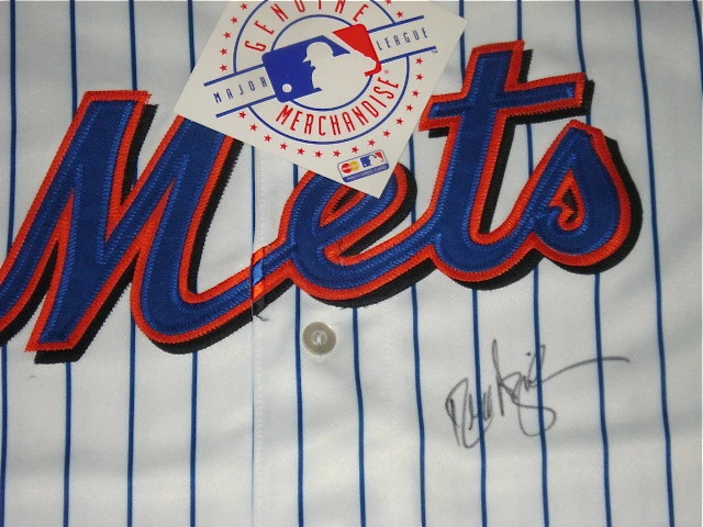 RICK AGUILERA AUTOGRAPHED JERSEY (METS) W/ PROOF!