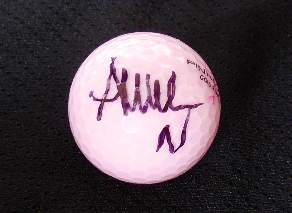 ANNA NORDQVIST AUTOGRAPHED PINK GOLF BALL (LPGA) W/ PROOF!