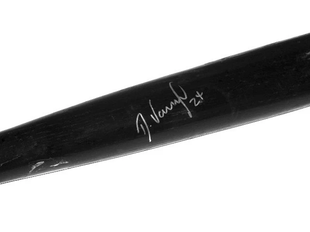 DAYAN VICIEDO AUTOGRAPHED BAT (WHITE SOX) W/ PROOF! - Spring Training Used Bat!