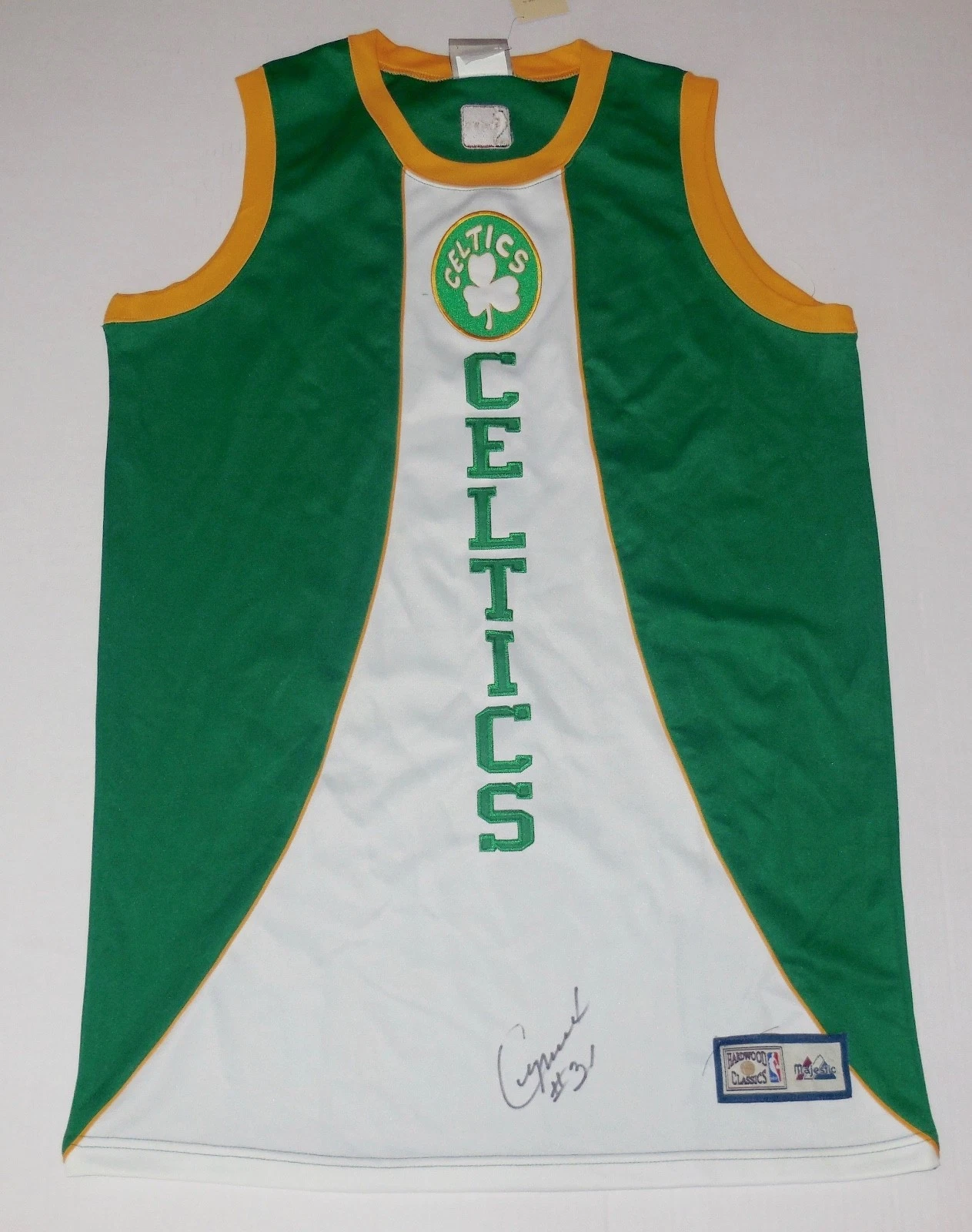 CEDRIC MAXWELL AUTOGRAPHED JERSEY (BOSTON CELTICS) W/ PROOF!