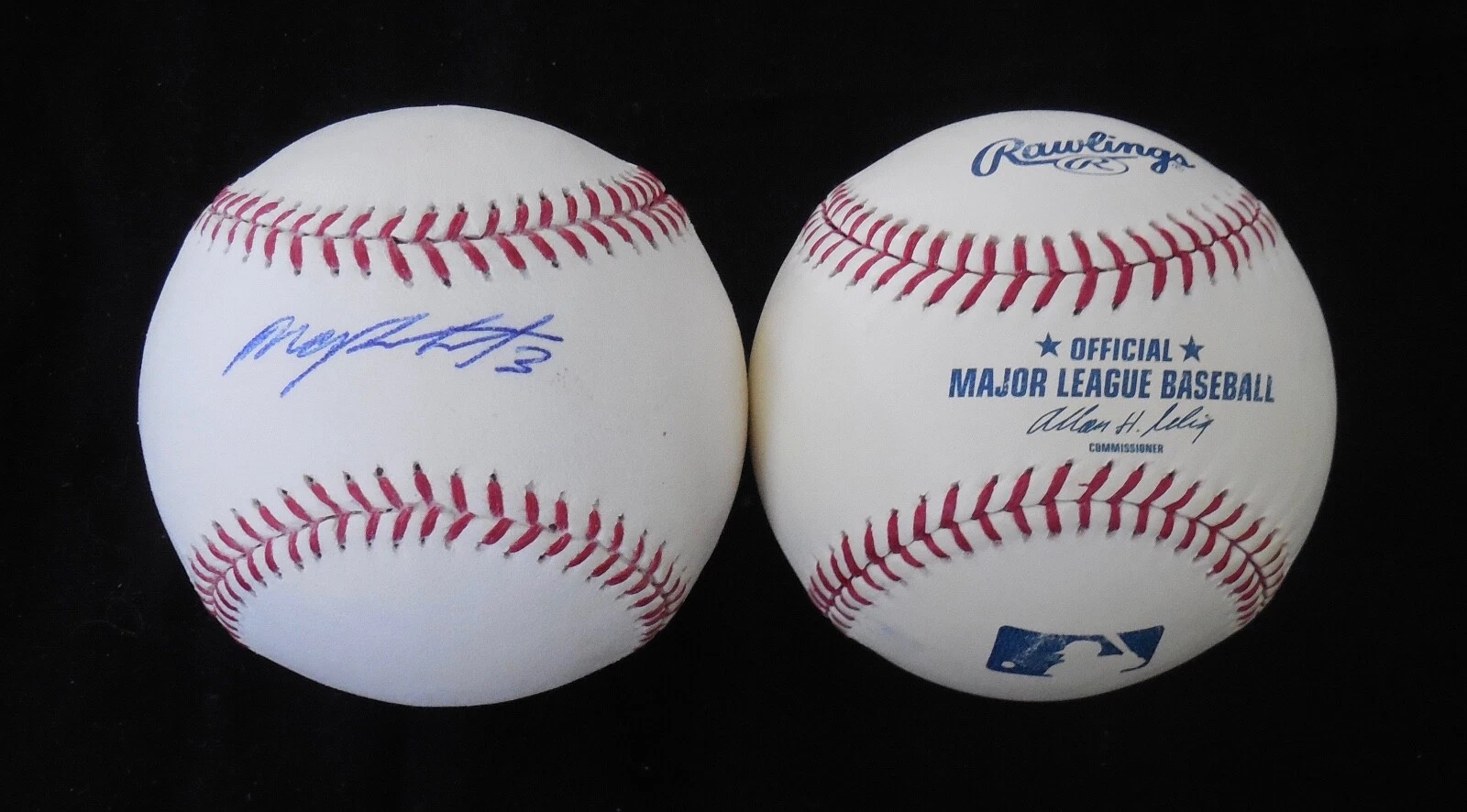 MAX PENTECOST AUTOGRAPHED GAME USED ML BASEBALL (BLUE JAYS) W/ COA!