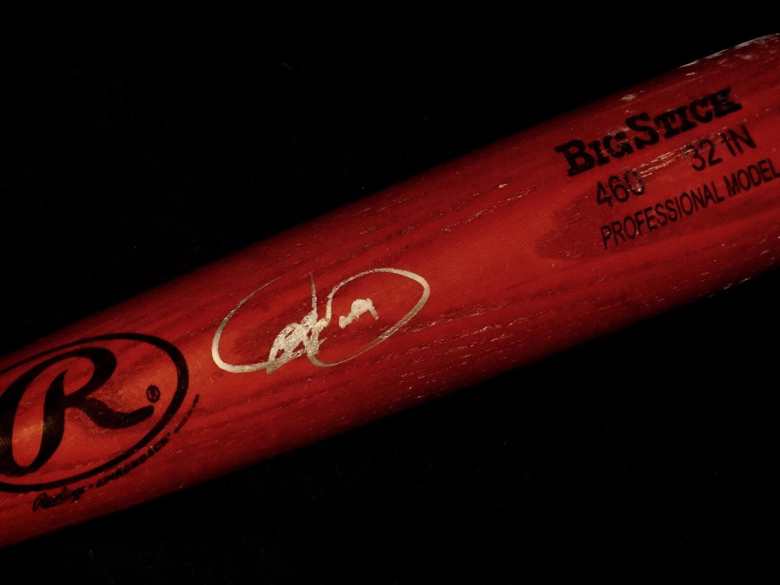 DOMONIC BROWN AUTOGRAPHED BAT (PHILADELPHIA PHILLIES) - S. Training Used Bat!