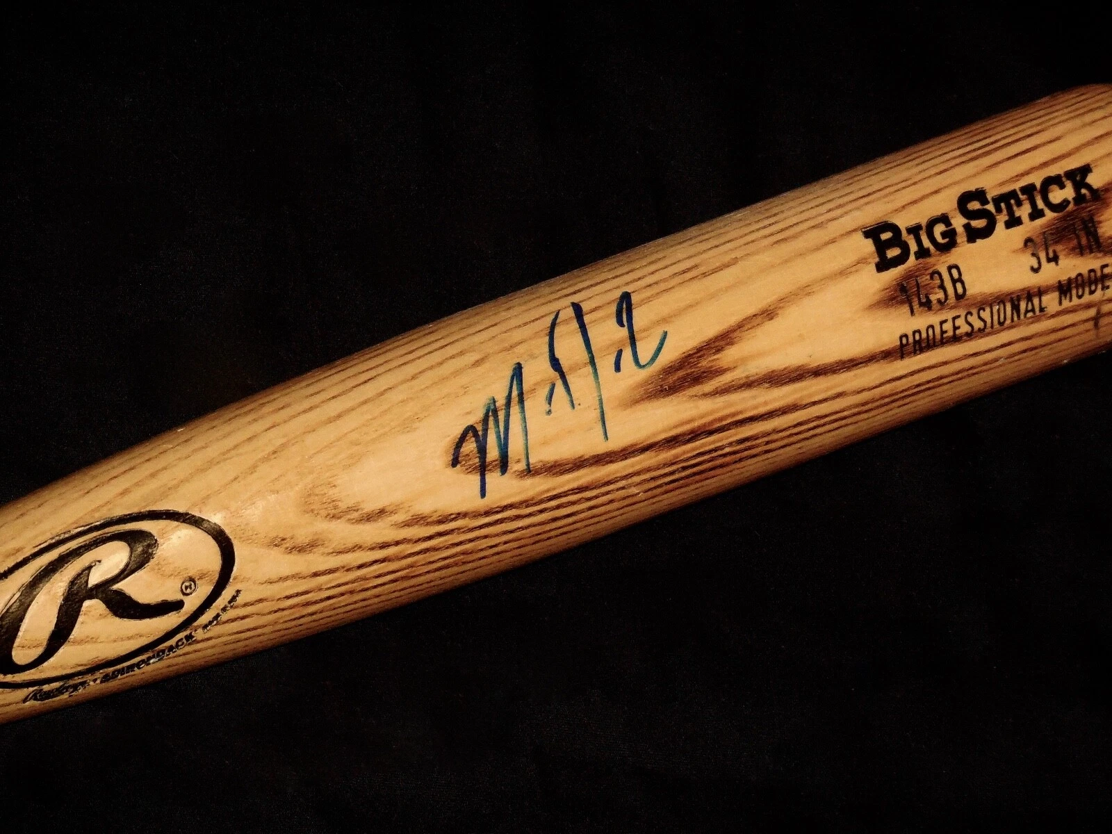 MATT DOMINGUEZ AUTOGRAPHED BAT (HOUSTON ASTROS) - Spring Training Used Bat!