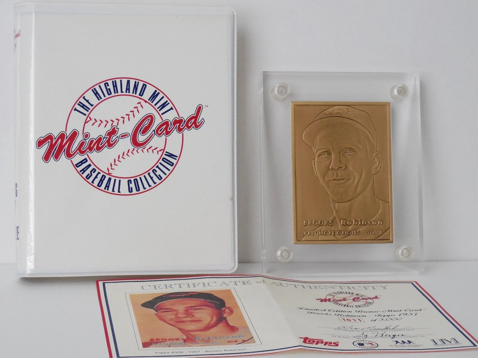 1957 TOPPS BROOKS ROBINSON BRONZE BASEBALL CARD - HIGHLAND MINT - #1011/5000!