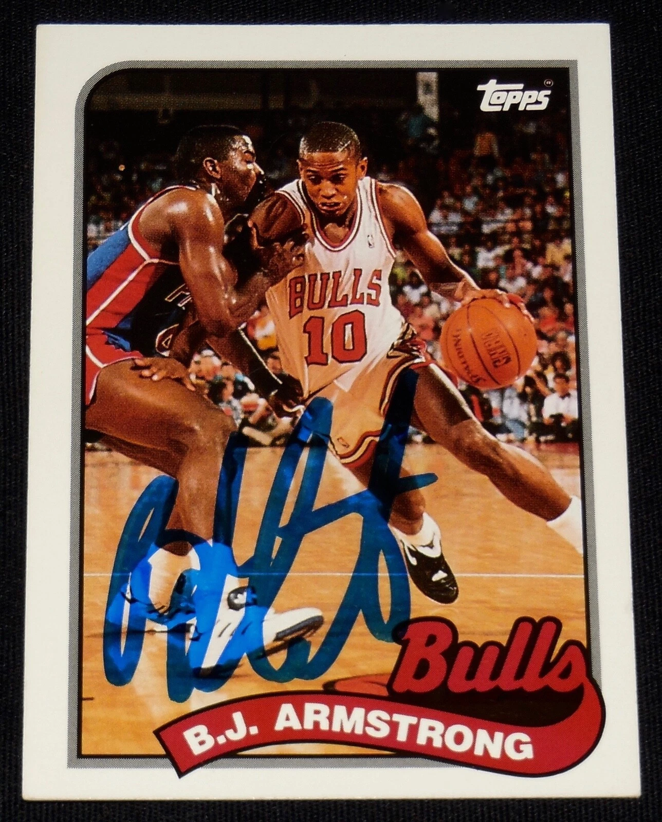 BJ ARMSTRONG 1993 TOPPS ARCHIVES AUTOGRAPHED BASKETBALL CARD (CHICAGO BULLS)