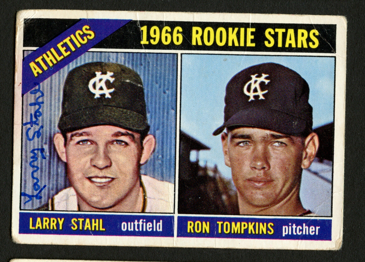 Larry Stahl #107 signed autograph auto 1966 Topps Baseball Trading Card