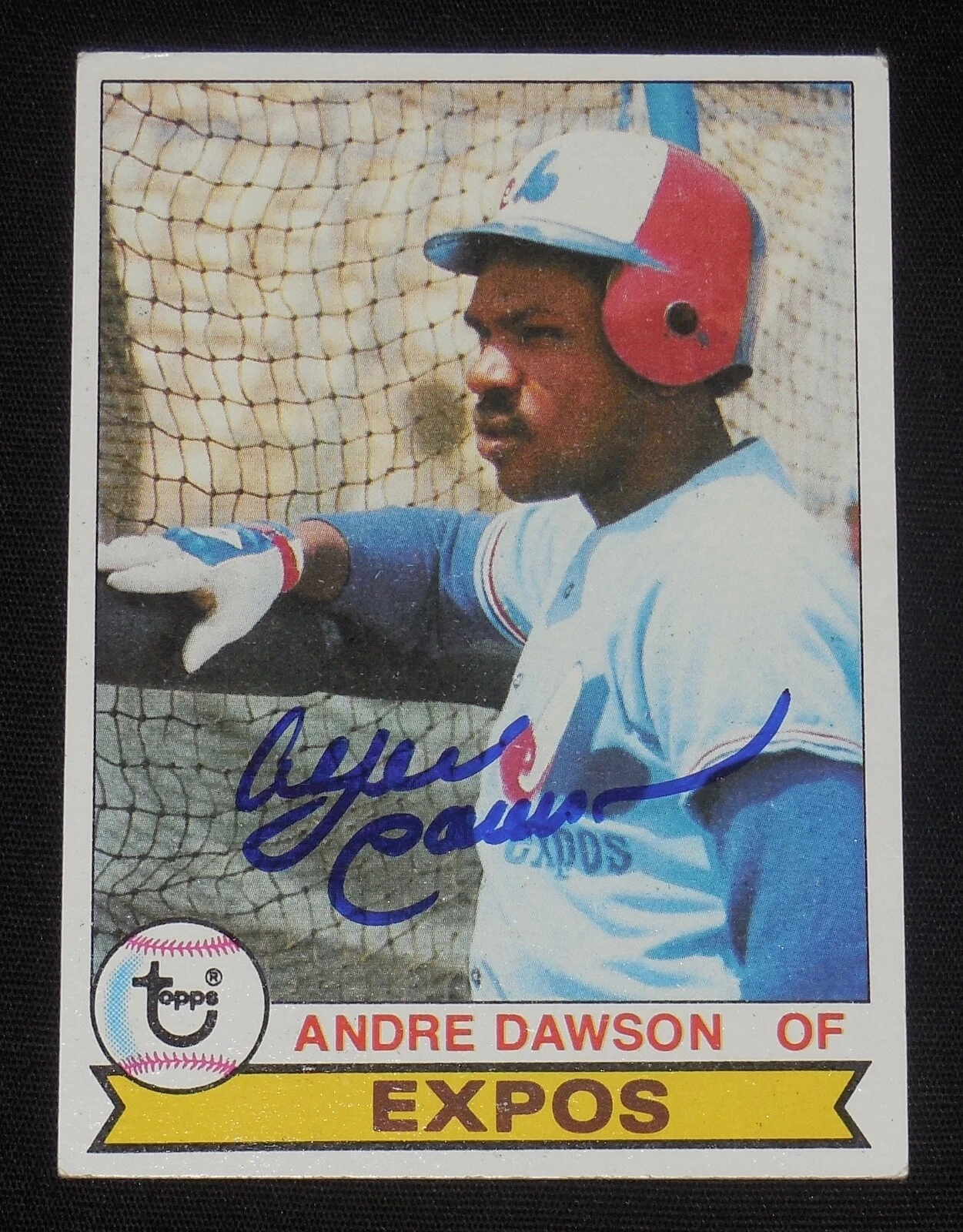 ANDRE DAWSON 1979 TOPPS AUTOGRAPHED BASEBALL CARD (EXPOS / CUBS)