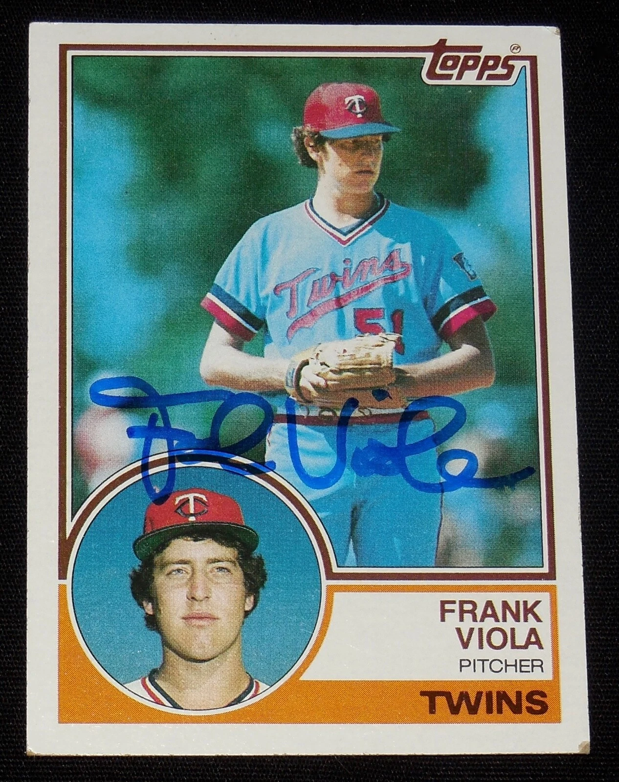 FRANK VIOLA AUTOGRAPHED 1983 TOPPS ROOKIE BASEBALL CARD (MINNESOTA TWINS)