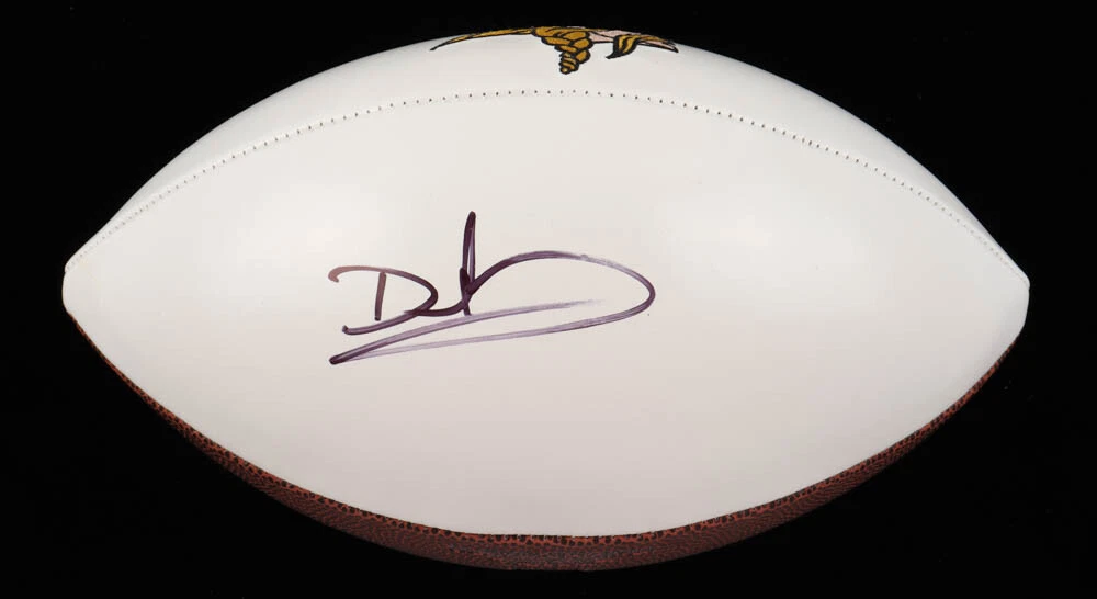 DAUNTE CULPEPPER AUTOGRAPHED FOOTBALL (MINNESOTA VIKINGS) - JSA COA!