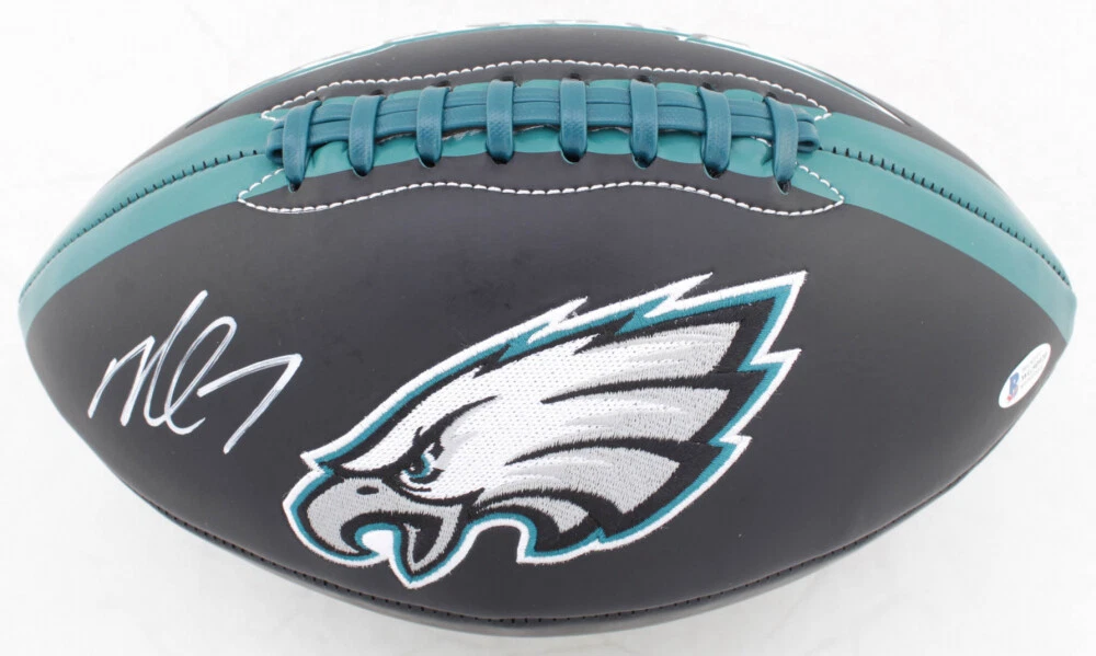 MICHAEL VICK AUTOGRAPHED FOOTBALL (PHILADELPHIA EAGLES) - BECKETT COA!