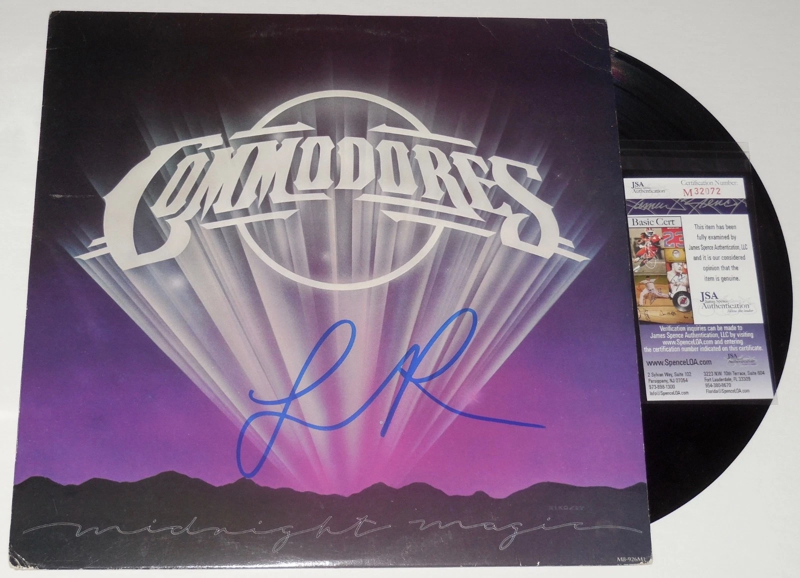 LIONEL RICHIE AUTOGRAPHED COMMODORES ALBUM COVER (MIDNIGHT MAGIC) - JSA COA!