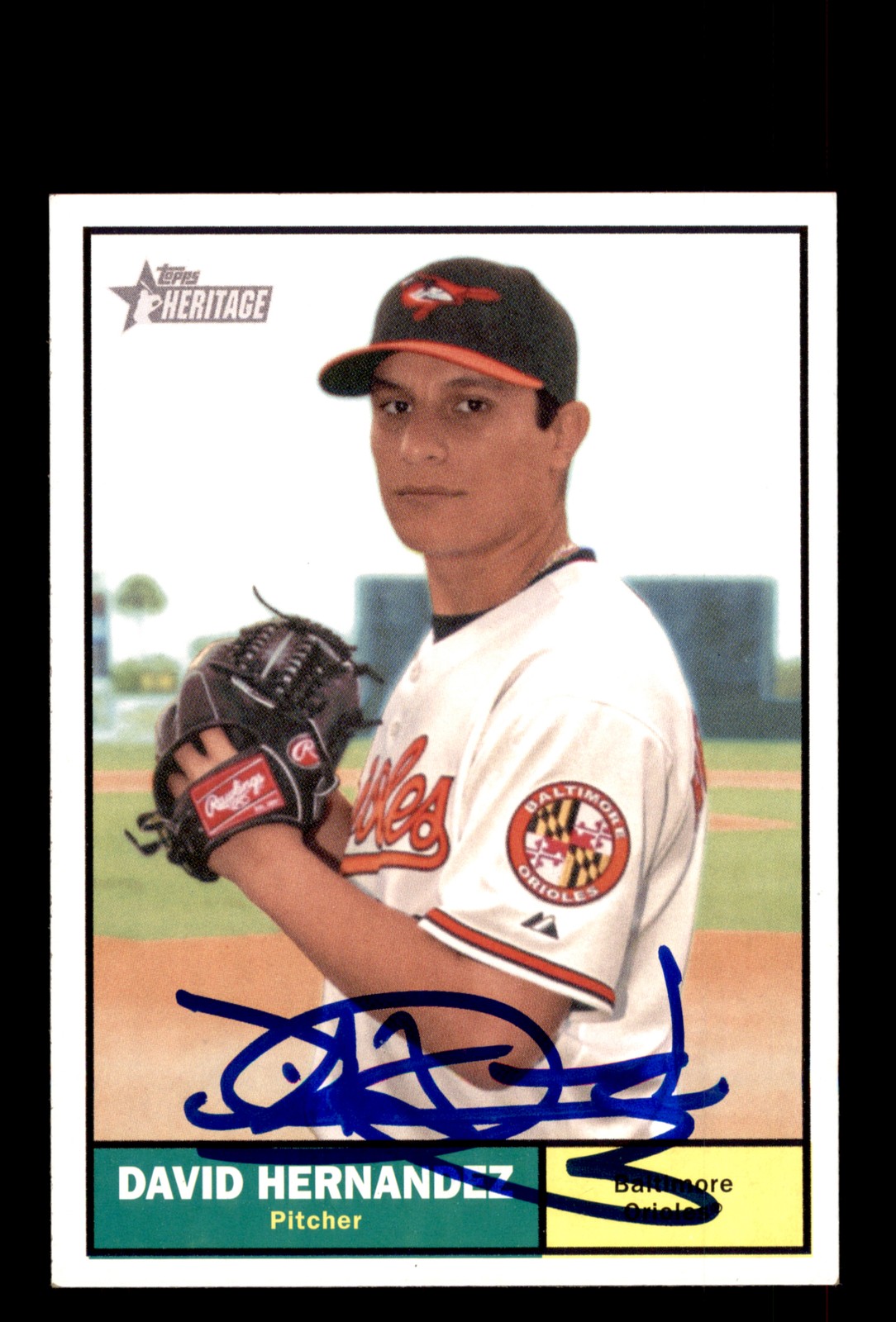 Signed Baseball Card Auto David Hernandez 2010 Topps Heritage #125 Orioles
