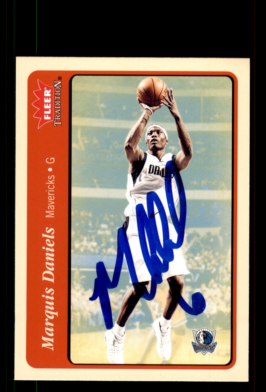 Signed Basketball Card Auto Marquis Daniels 2004-05 Fleer Tradition #159